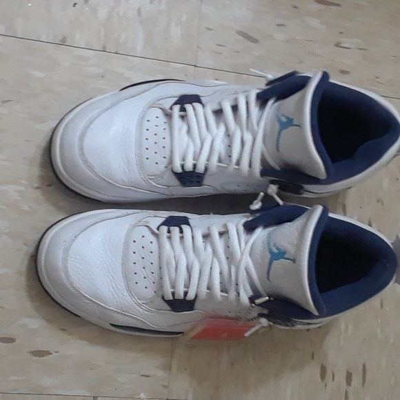 Mens Retro jordans - Picture 2 of 3